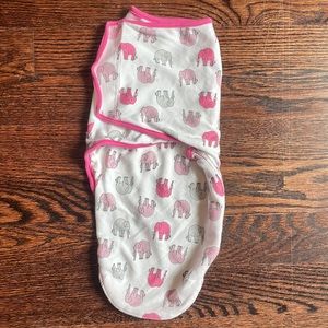 Aden and Anais Velcro Swaddle Wrap, small/medium. (85)